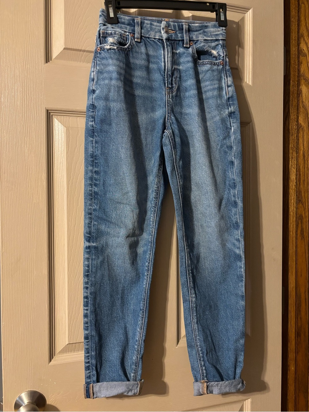 American Eagle Outfitters Medium Blue High-Rise Jeans